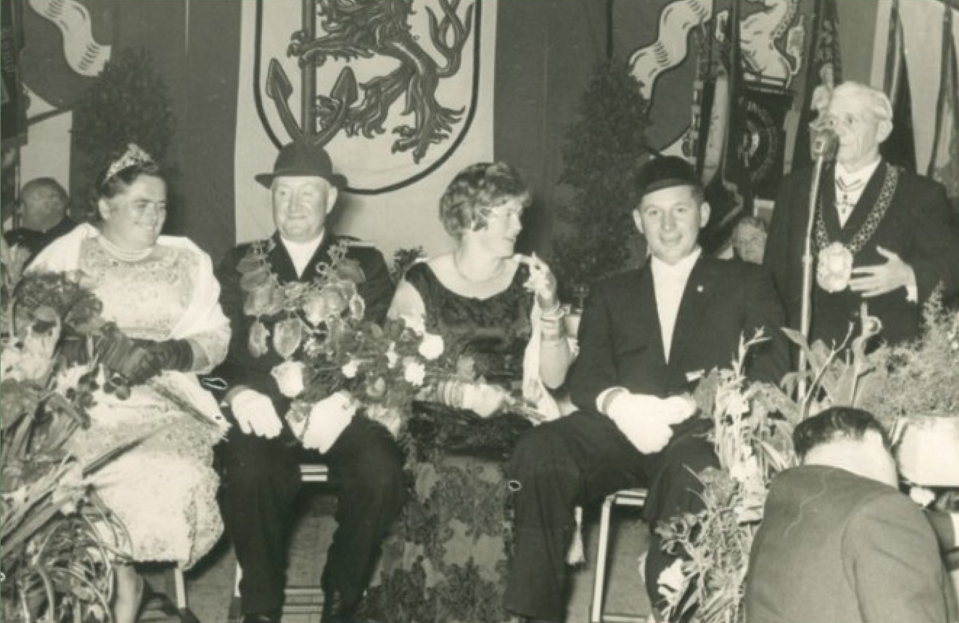 So war das damals, 1963, beim Schützenfest in Flehe: Jakob III. steht von nun an an der Spitze des Regiments der Sankt-Sebastianus-Schützen­bruder­schaft Düsseldorf-Flehe.