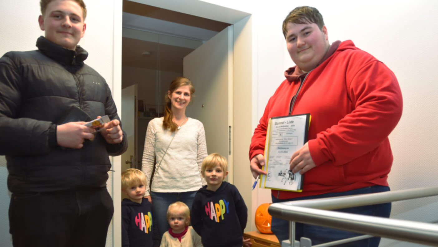 Die ehrenamtlichen Spendensammler aus den Reihen der Fleher Schützen sind wieder unterwegs in der Nachbarschaft, damit der Martins­tag in Düssel­dorf-Flehe für Groß und Klein ein sehr schönes Erlebnis wird.