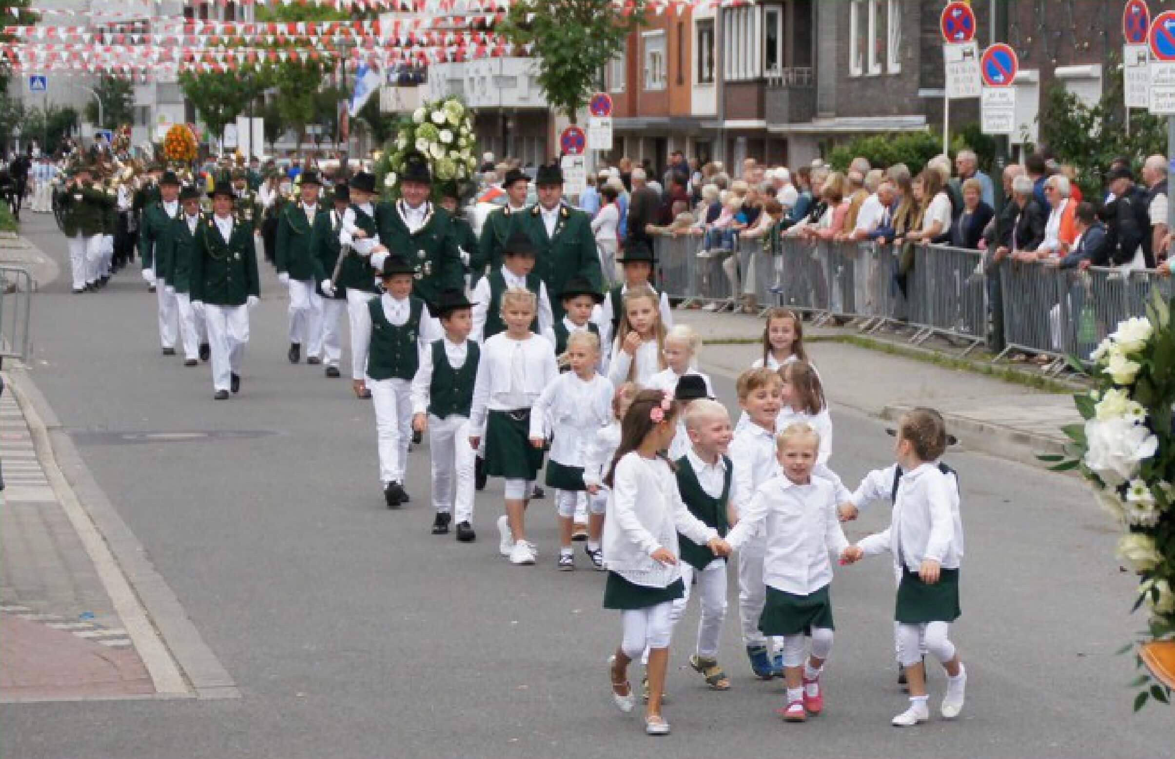 Das Schützen- und Volks­fest in Düsseldorf-Flehe gehört Jahr für Jahr zu den Freudenbringern im Stadtteil.