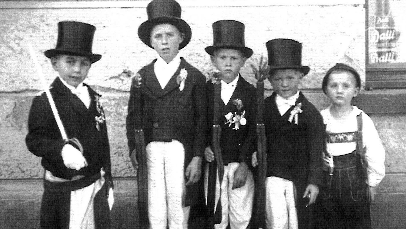 Die jüngsten Fleher Schützen: 1931 gab es in der Sankt-Sebastianus-Schützen­bruderschaft Düsseldorf-‍Flehe e. V. die ersten Pagen.